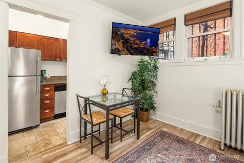 2132 5th Avenue Seattle WA 98121