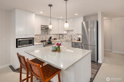 5225 50th Avenue NE Seattle WA 98105