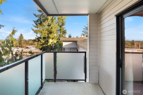 5225 50th Avenue NE Seattle WA 98105