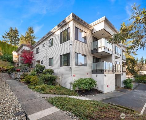 5225 50th Avenue NE Seattle WA 98105