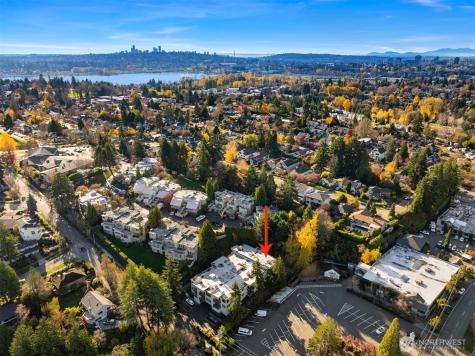 5225 50th Avenue NE Seattle WA 98105