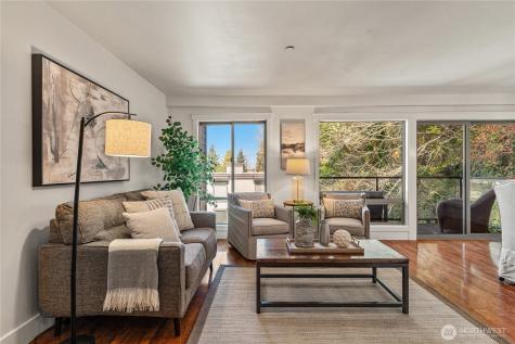3212 81st Place SE Mercer Island WA 98040