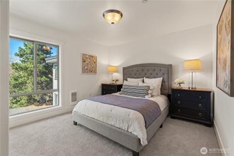3212 81st Place SE Mercer Island WA 98040