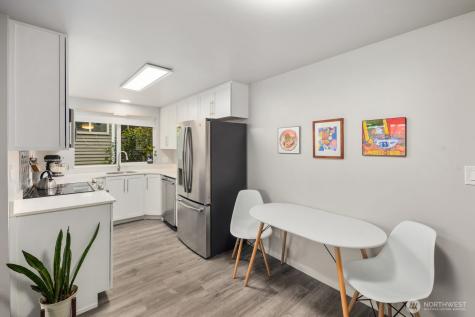 1729 18th Avenue Seattle WA 98122