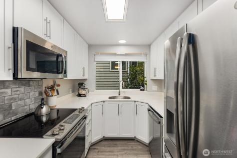1729 18th Avenue Seattle WA 98122