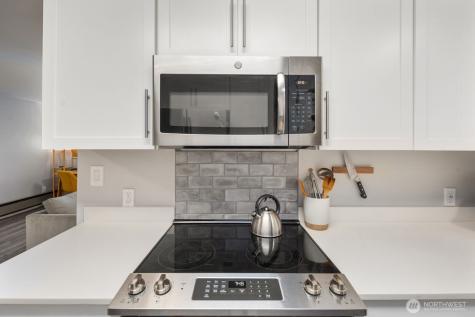 1729 18th Avenue Seattle WA 98122