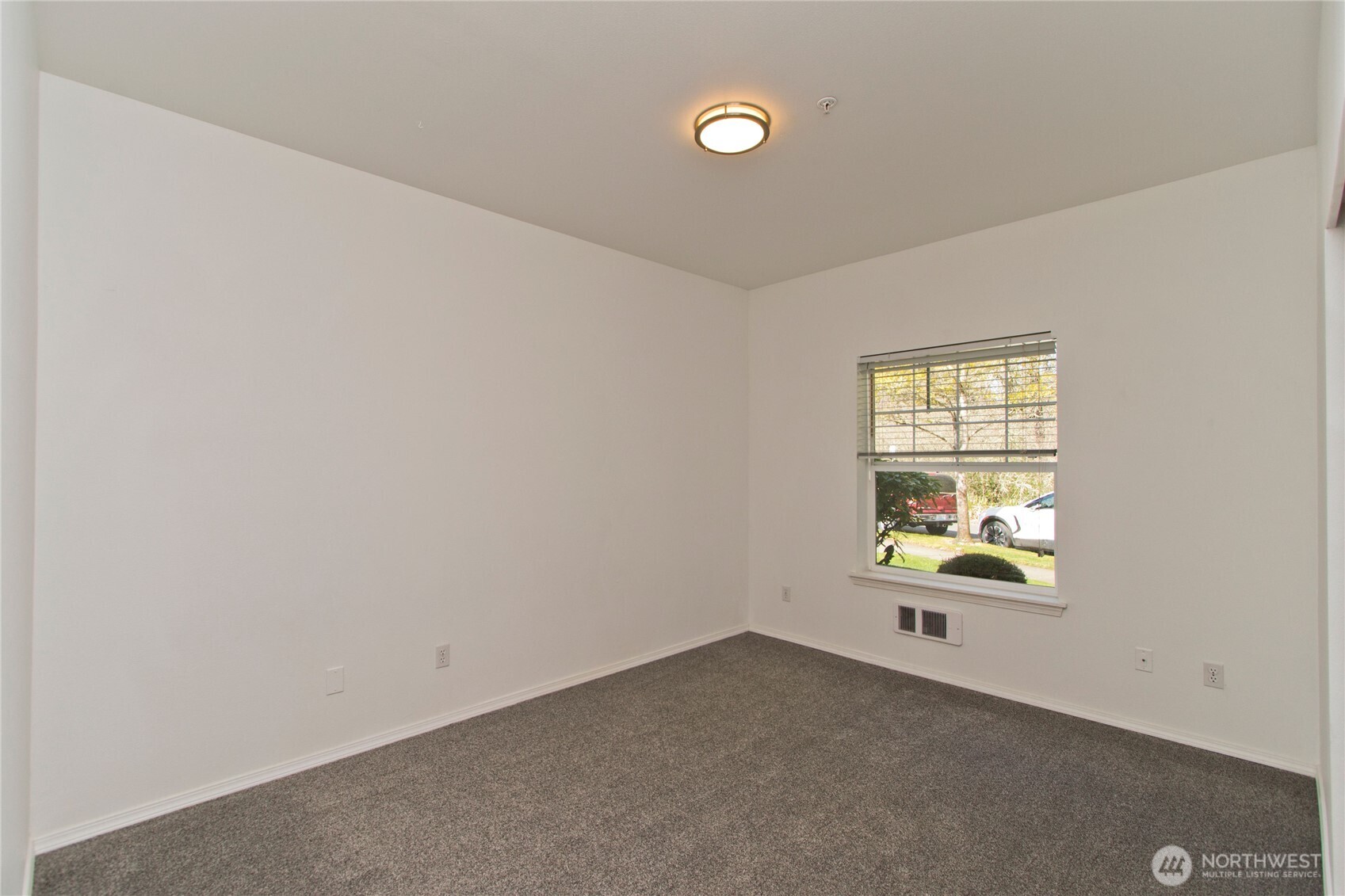1920 Spencer Court Dupont WA 98327