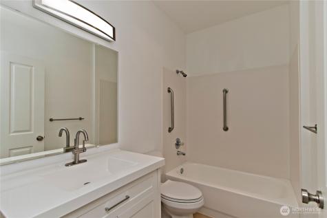 1920 Spencer Court Dupont WA 98327