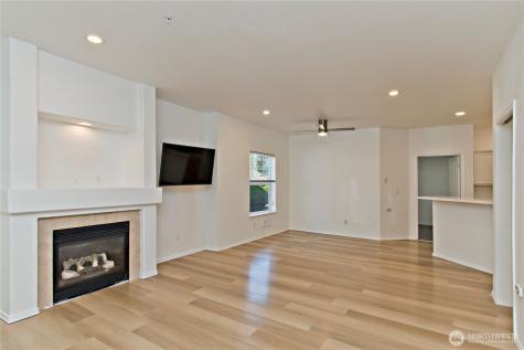 1920 Spencer Court Dupont WA 98327
