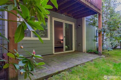 2949 SE Mile Hill Port Orchard WA 98366