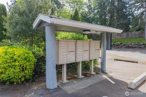 2949 SE Mile Hill Port Orchard WA 98366