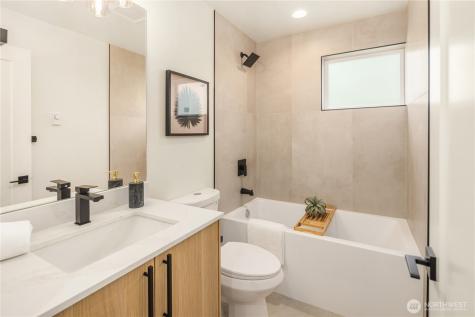 319 NW 87th Street Seattle WA 98117