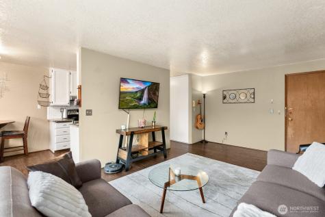 2031 NW 59th Street Seattle WA 98107