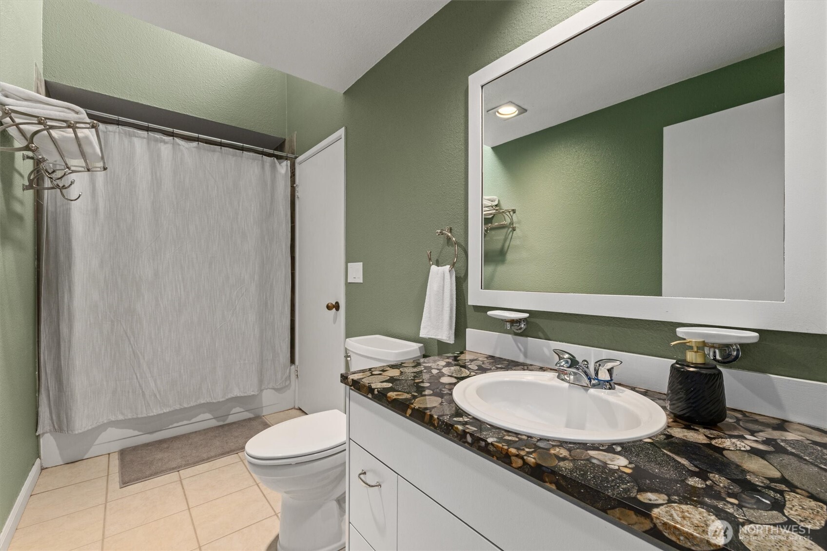 8225 212th Street SW Edmonds WA 98026