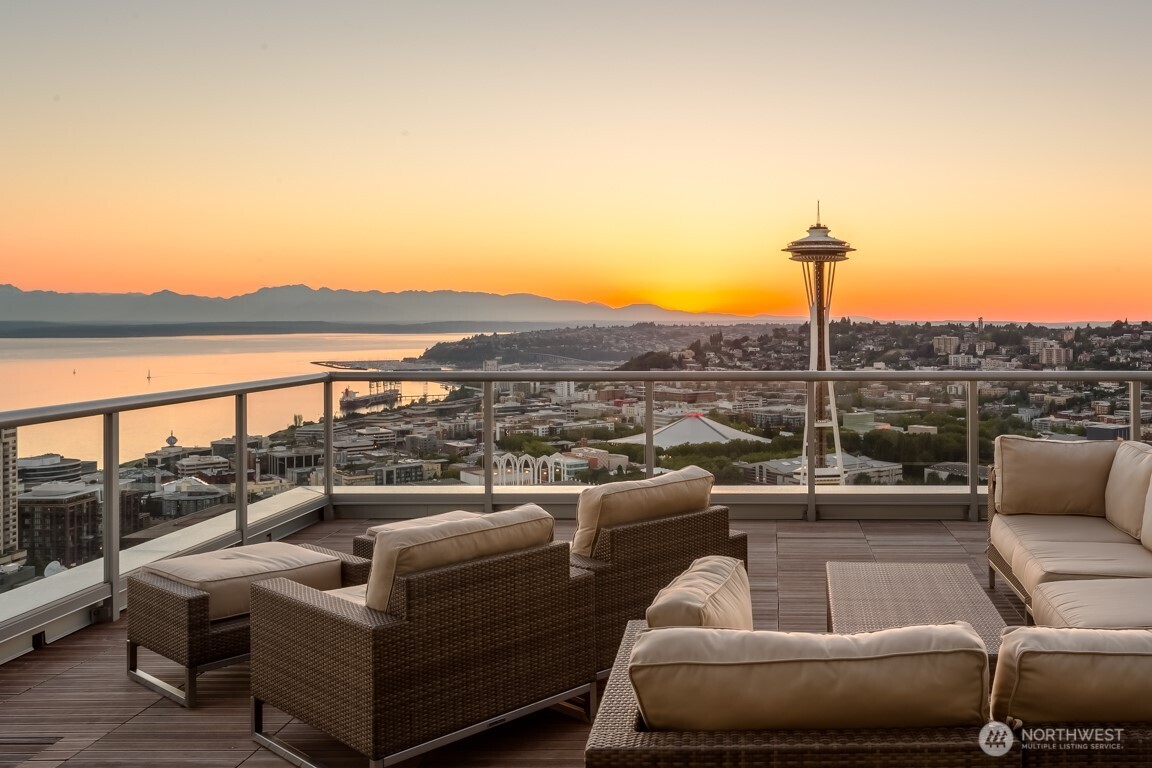 583 Battery Street Seattle WA 98121