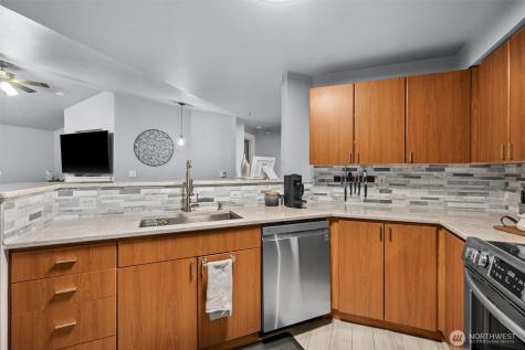 7711 NE 175th Street Kenmore WA 98028