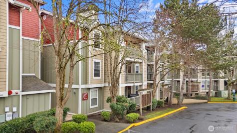 7711 NE 175th Street Kenmore WA 98028