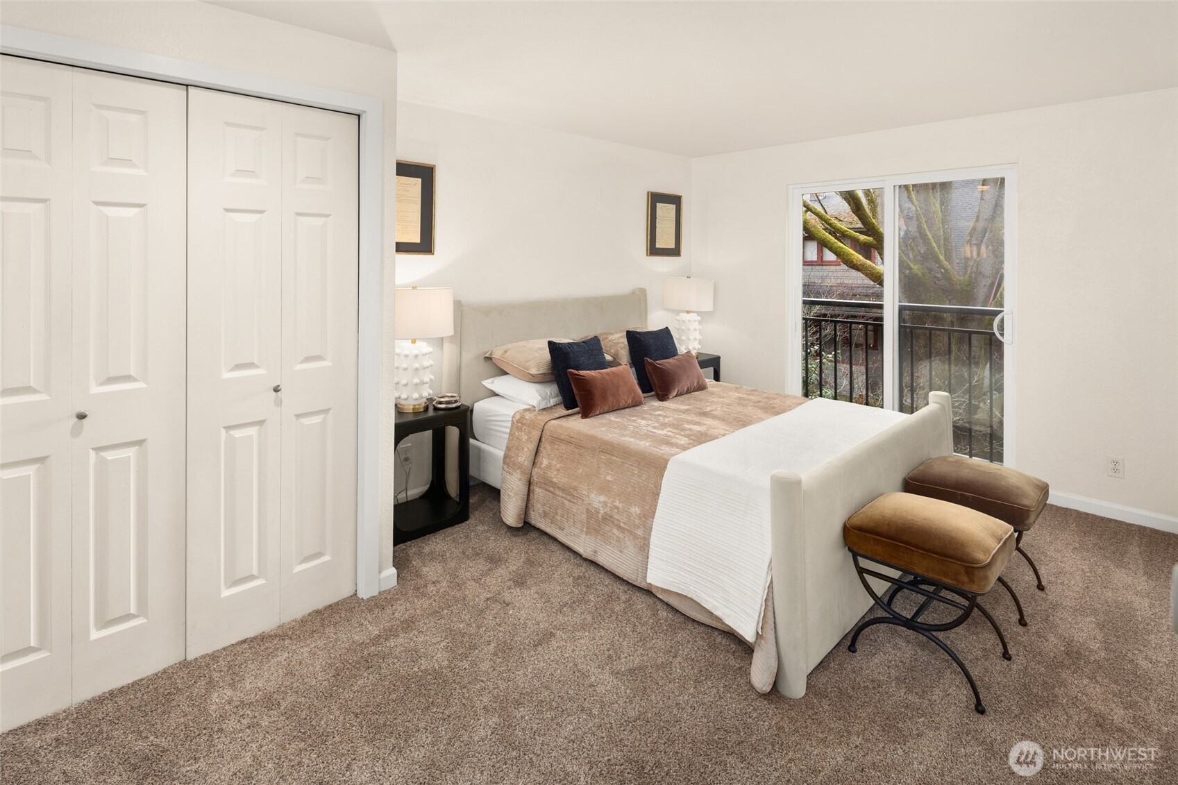 5901 Phinney Avenue N Seattle WA 98103