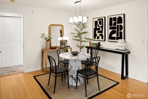5901 Phinney Avenue N Seattle WA 98103