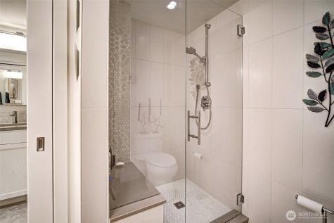 6535 Seaview Avenue NW Seattle WA 98117