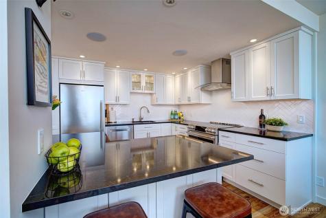 6535 Seaview Avenue NW Seattle WA 98117