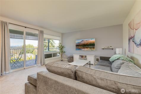 1113 Kirkland Avenue Kirkland WA 98033