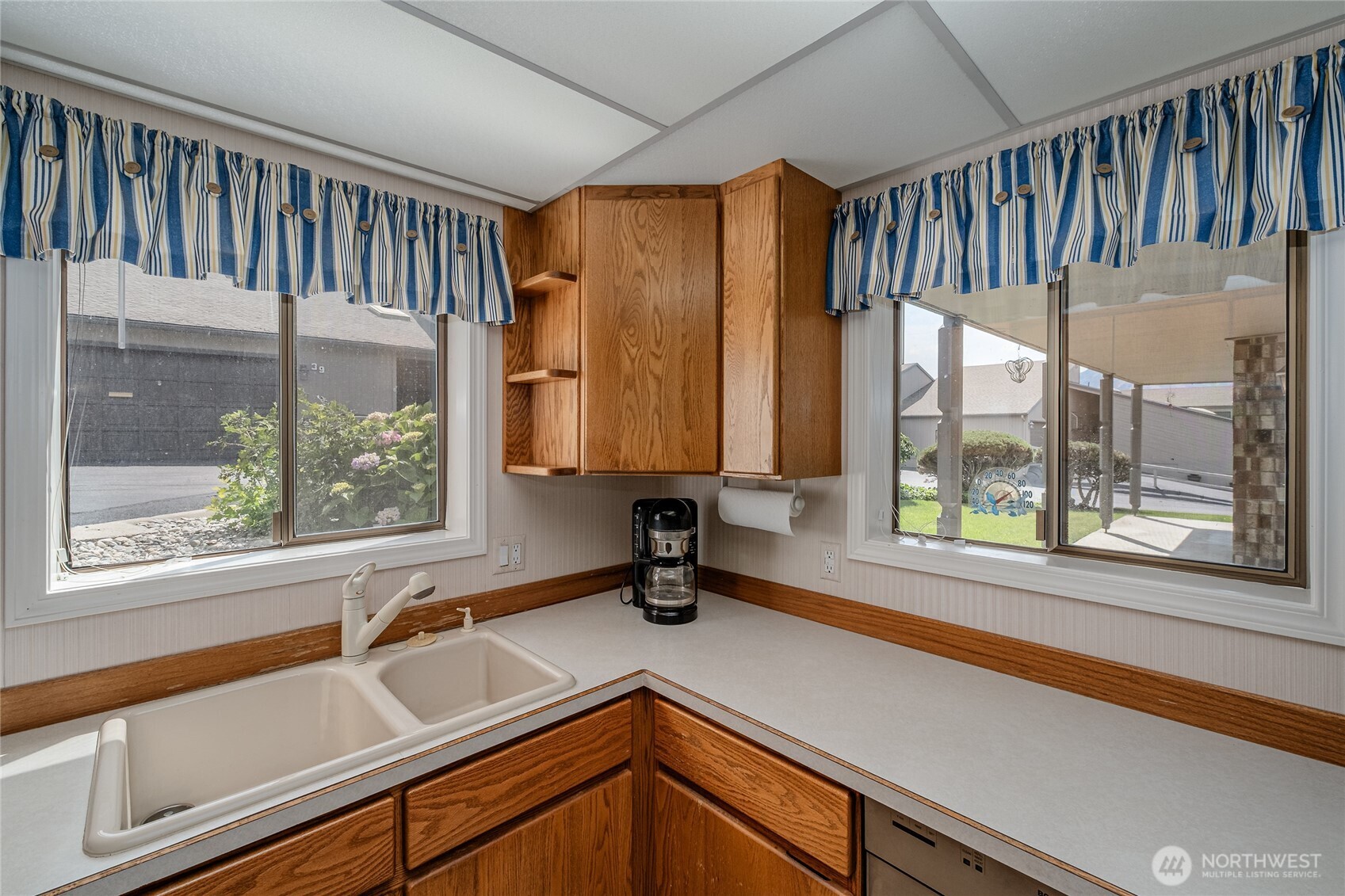 225 NE 19th Street East Wenatchee WA 98802