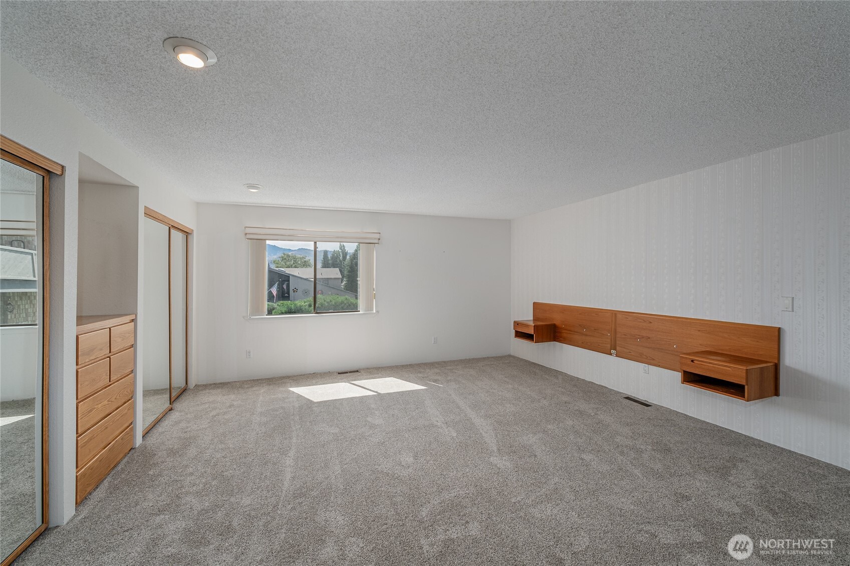 225 NE 19th Street East Wenatchee WA 98802