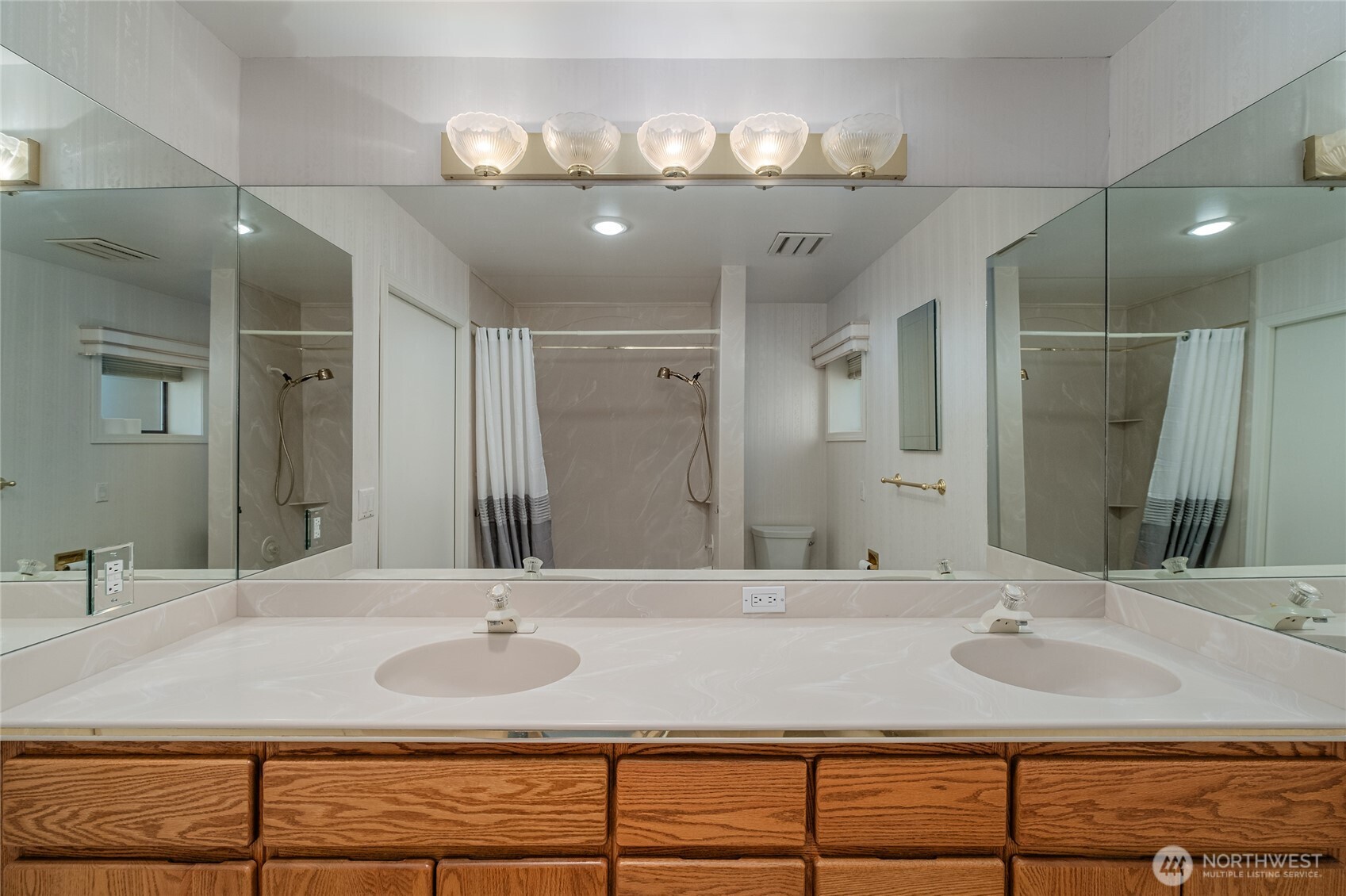 225 NE 19th Street East Wenatchee WA 98802