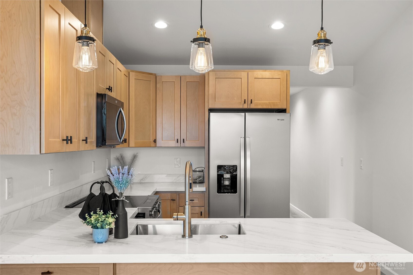 2417 Harrison Avenue Everett WA 98201