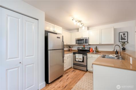 566 Prospect Street Seattle WA 98109