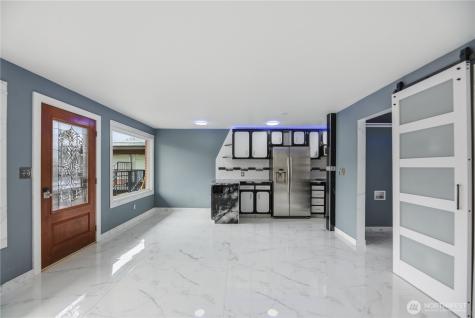 748 S Cloverdale Street Seattle WA 98108