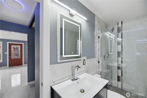 748 S Cloverdale Street Seattle WA 98108