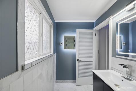 748 S Cloverdale Street Seattle WA 98108