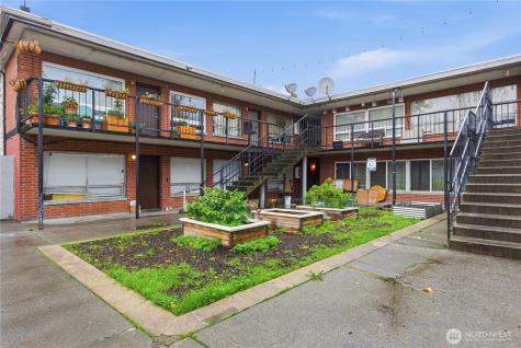 748 S Cloverdale Street Seattle WA 98108