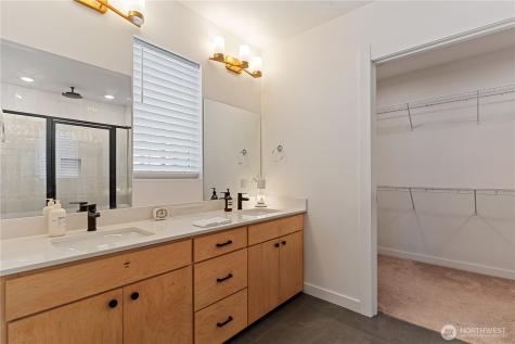 15538 NE 15th Place Bellevue WA 98007