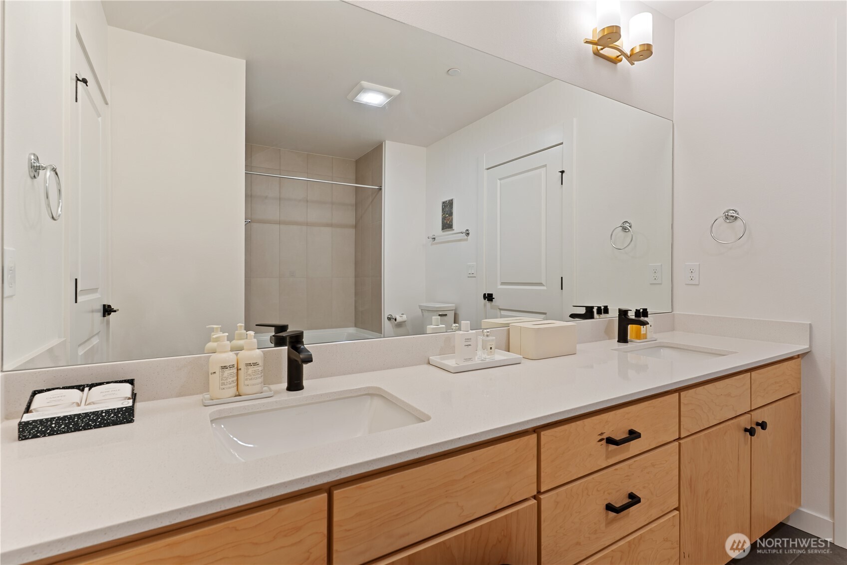 15538 NE 15th Place Bellevue WA 98007