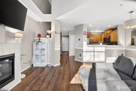 6615 S 239th Place Kent WA 98032