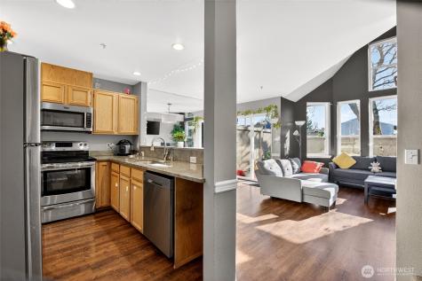 6615 S 239th Place Kent WA 98032
