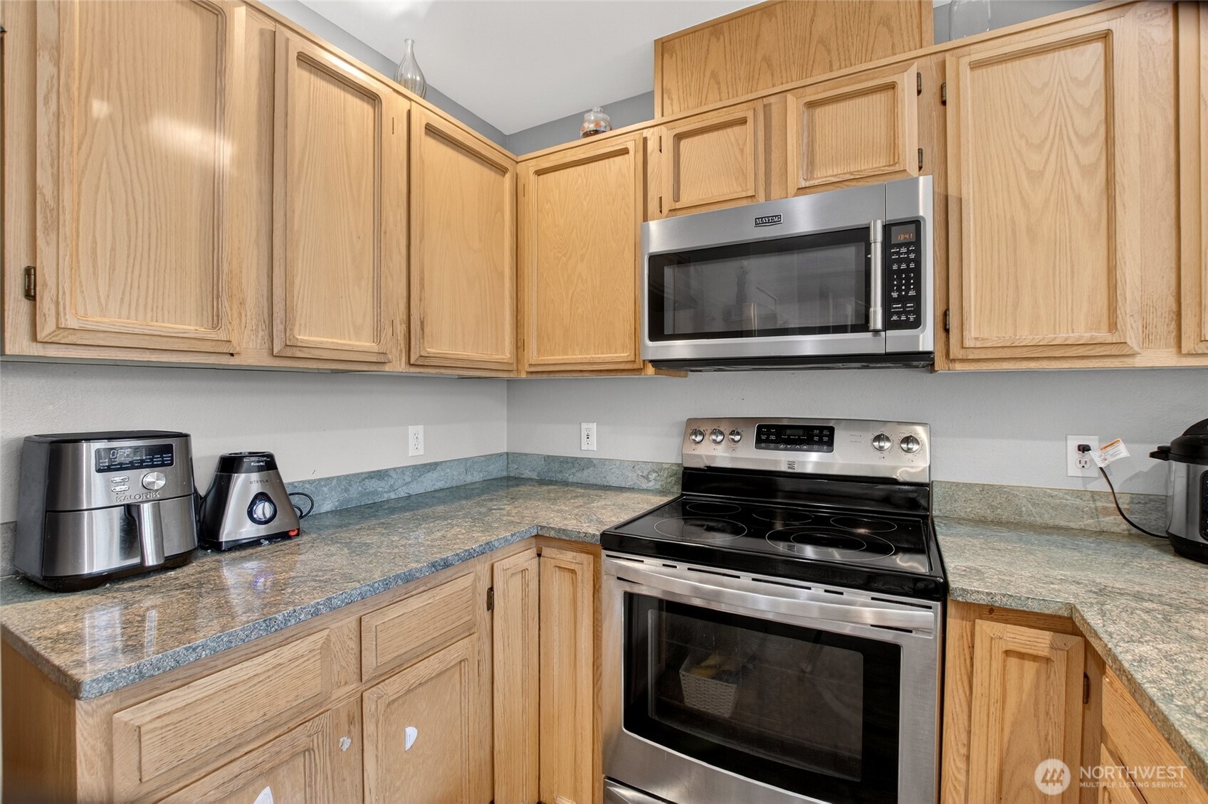 6615 S 239th Place Kent WA 98032