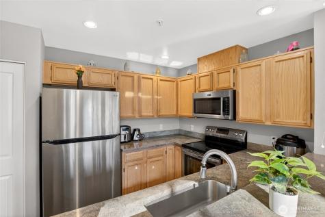 6615 S 239th Place Kent WA 98032