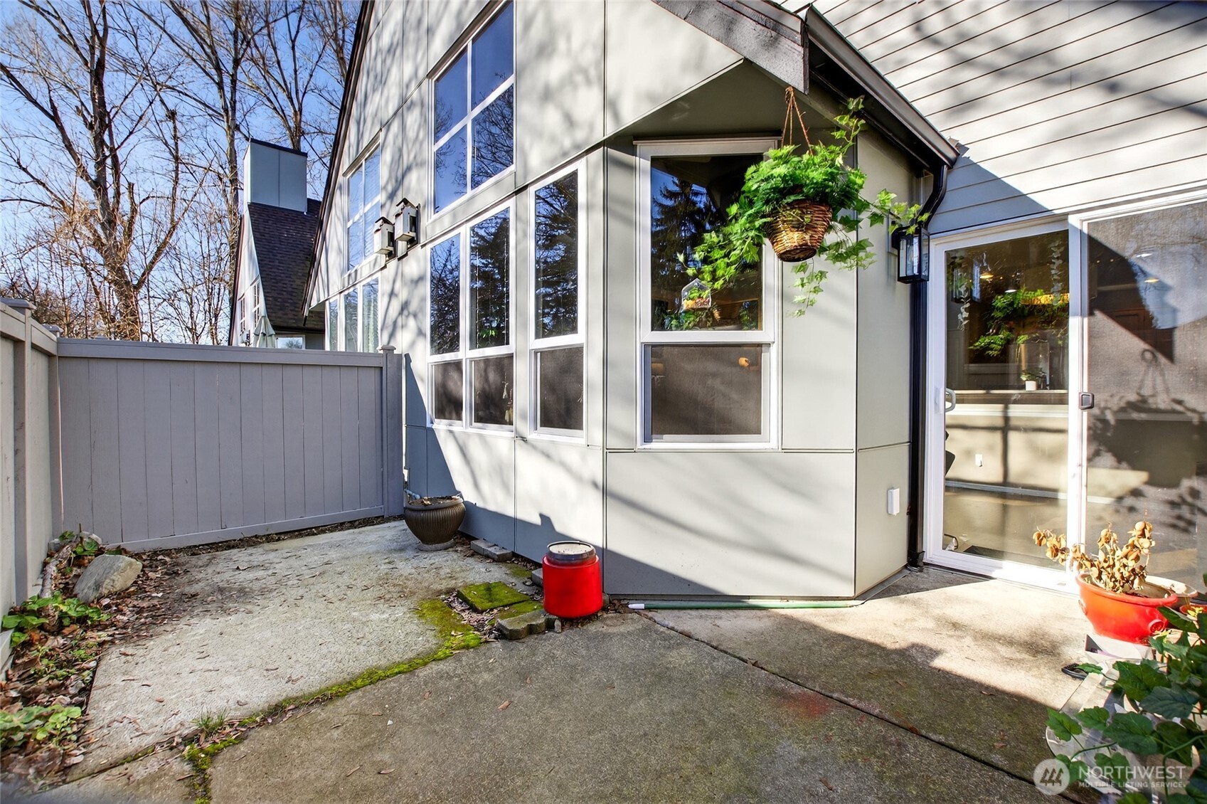 6615 S 239th Place Kent WA 98032