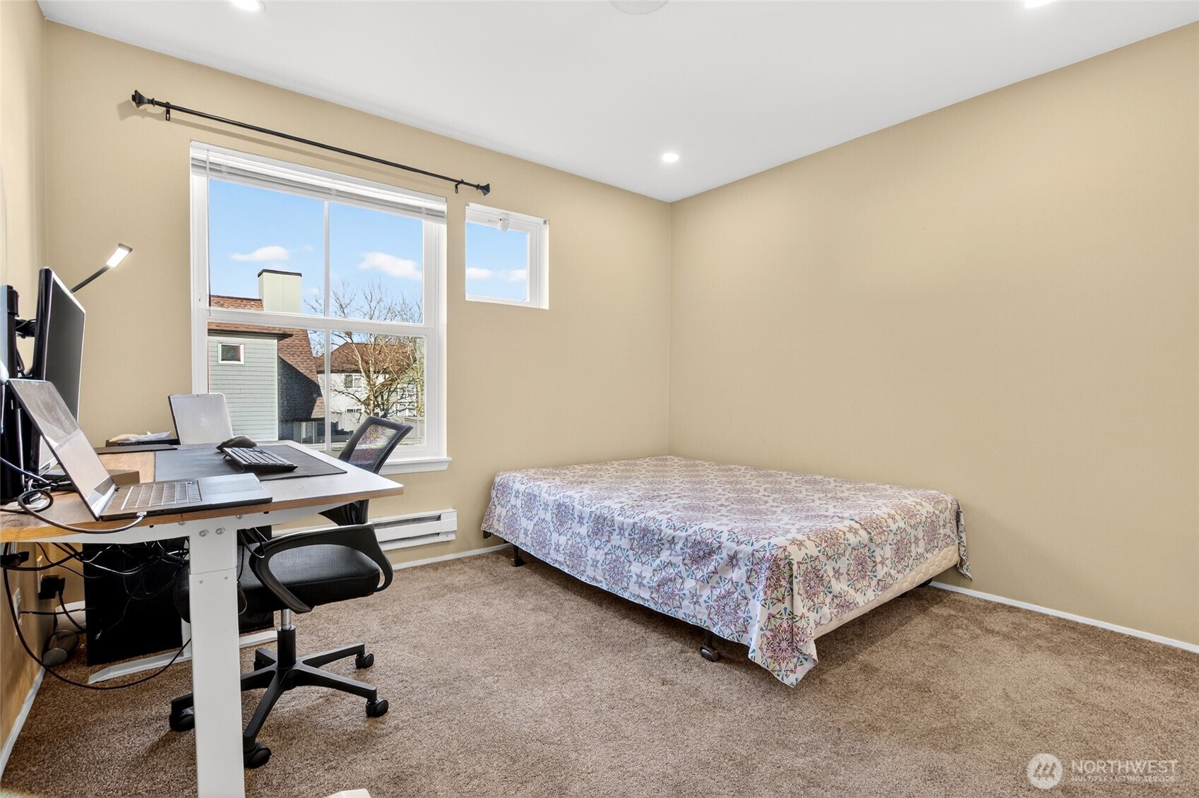 6615 S 239th Place Kent WA 98032