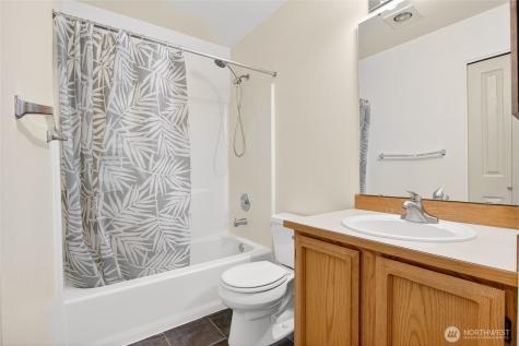6615 S 239th Place Kent WA 98032