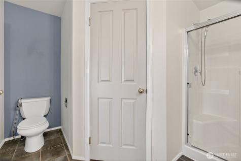 6615 S 239th Place Kent WA 98032
