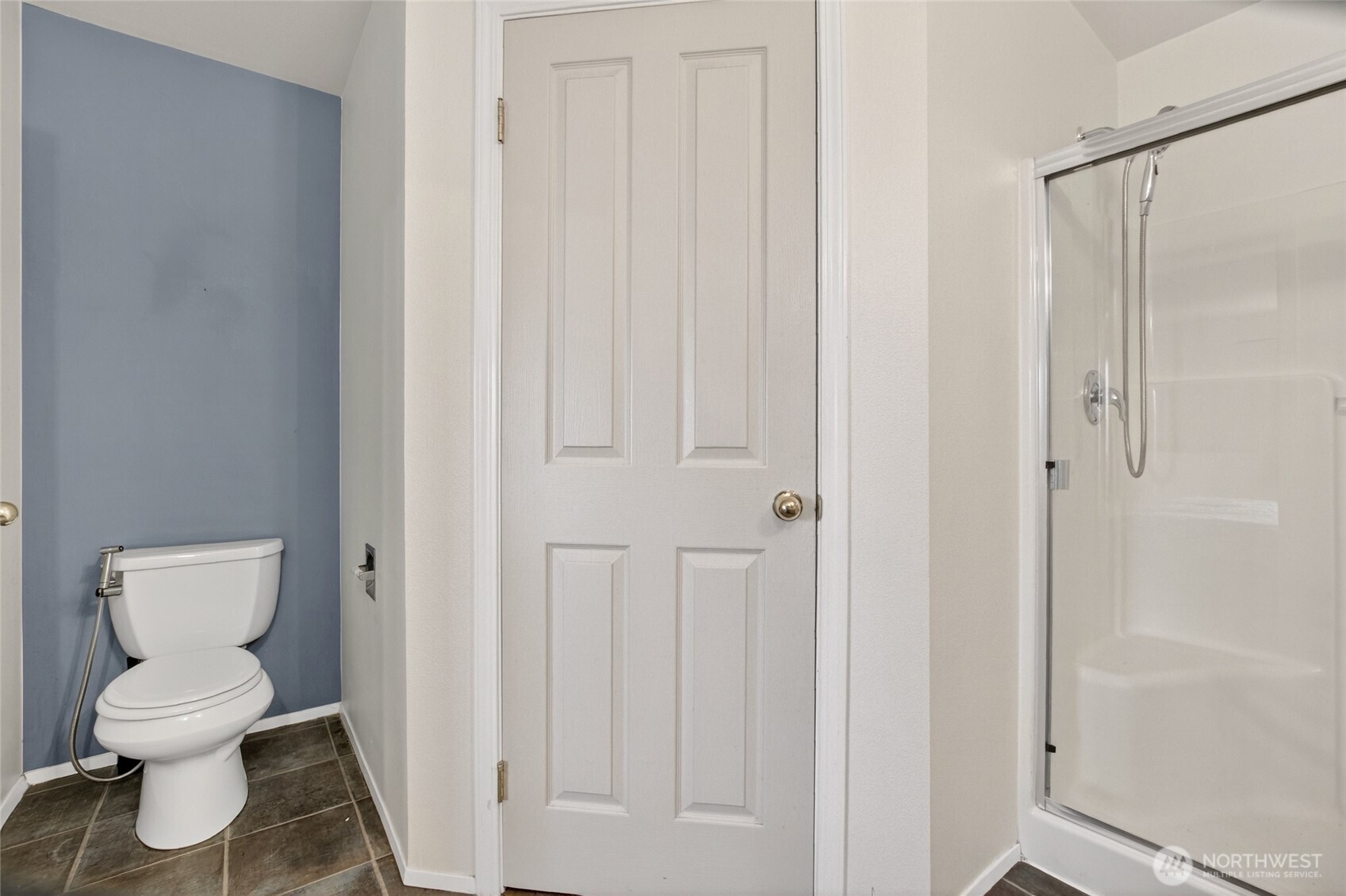 6615 S 239th Place Kent WA 98032