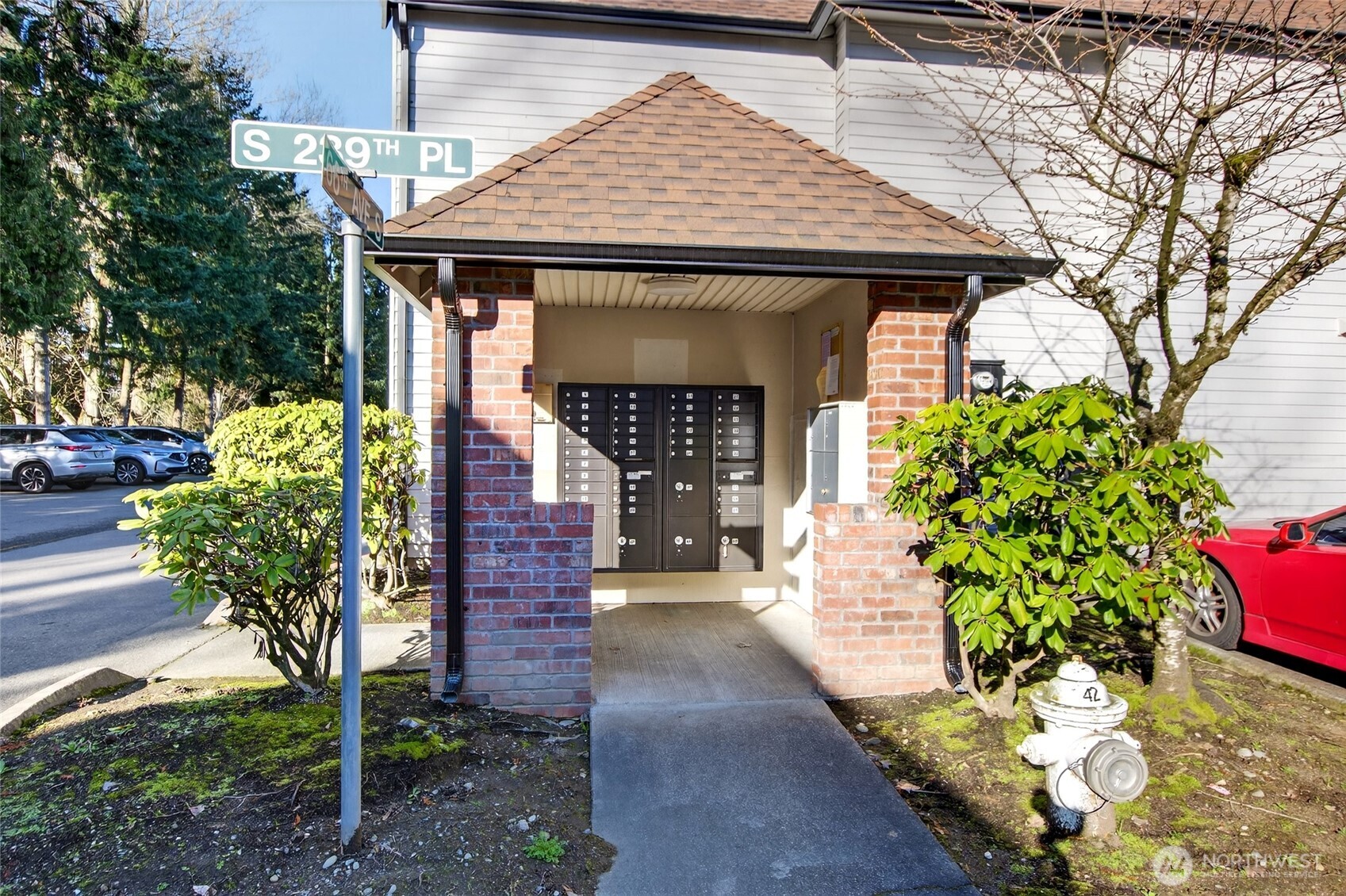 6615 S 239th Place Kent WA 98032
