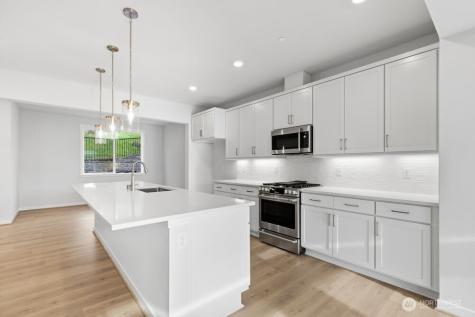 13210 NE 127th Way Kirkland WA 98034