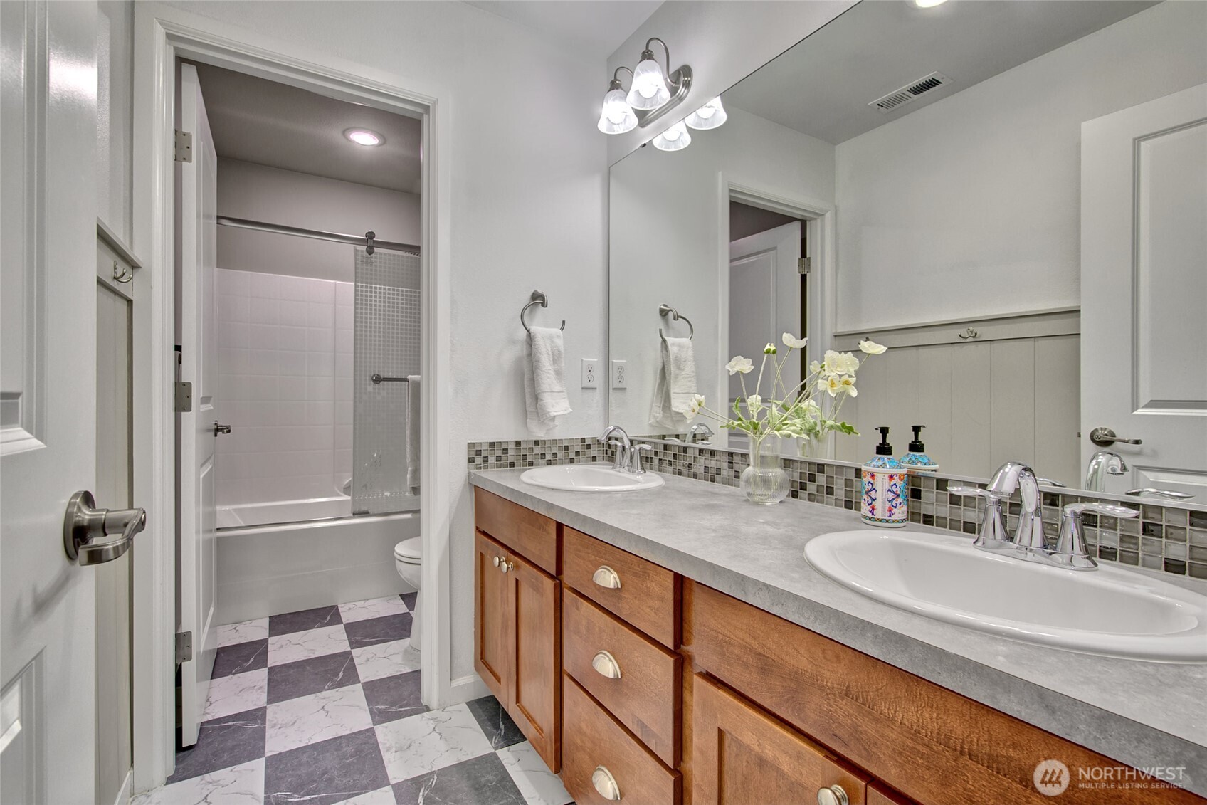 17 159th Place SE Bothell WA 98012