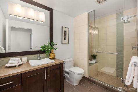 10650 NE 9th Place Bellevue WA 98004